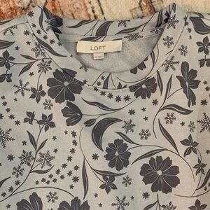 LOFT Pale Grey Crewneck Sweatshirt with grey Floral Motif